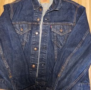 Men's jean jacket